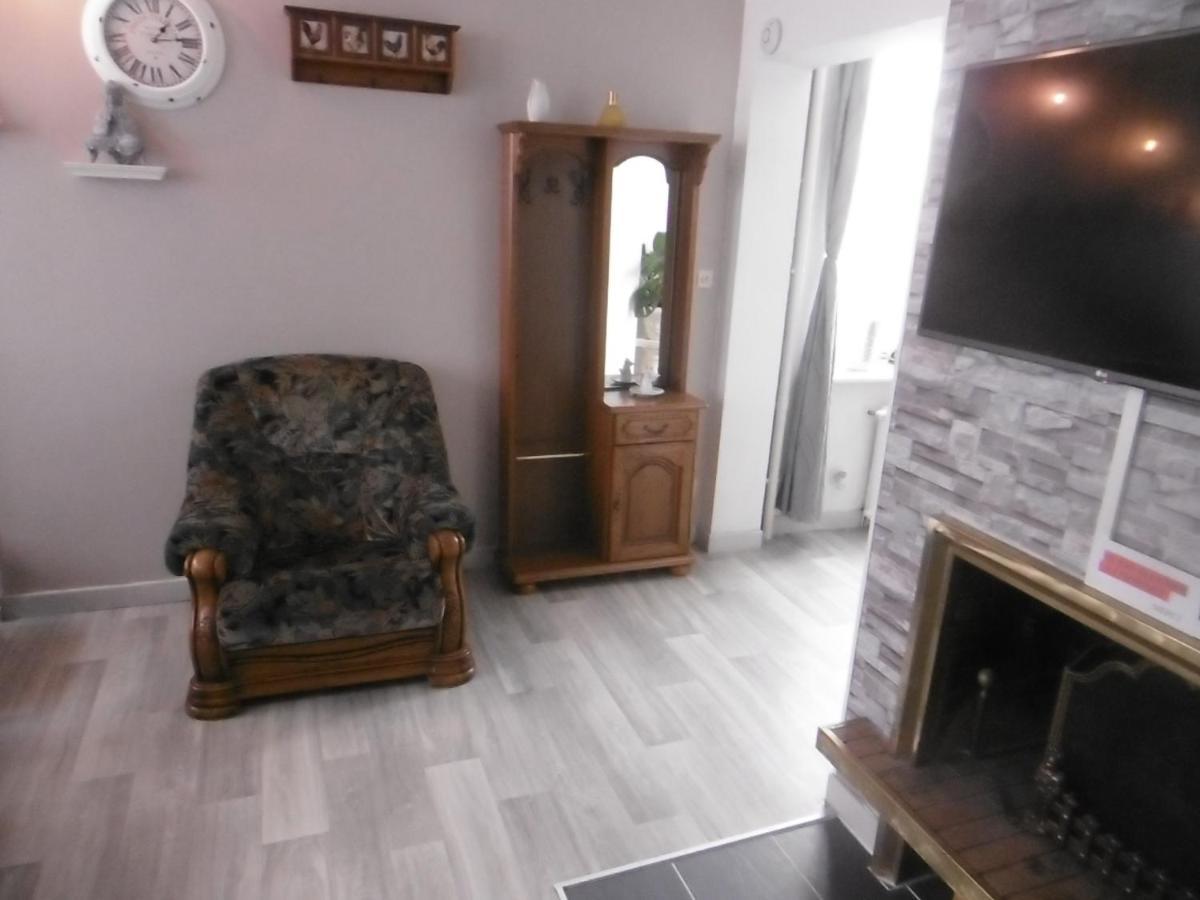 Studio Au Pied De La Cathedrale Notre Dame บูโลญ-ซูร์-แมร์ ภายนอก รูปภาพ